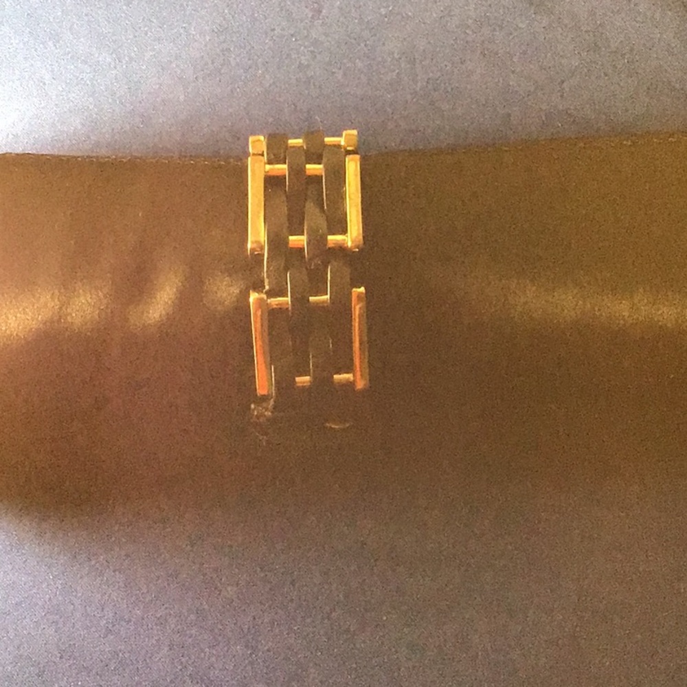 Metal and leather bracelet